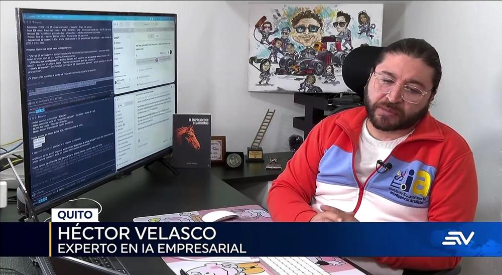 Héctor Velasco Álvarez en una entrevista de Ecuavisa